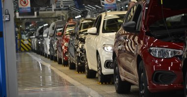 The cars are seen on the production line of Tofaş, Bursa, northwestern Türkiye, Oct. 25, 2024. (IHA Photo)