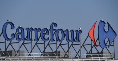 The logo of the French supermarket chain Carrefour in Montpellier, France, March 28, 2019. (AFP Photo)