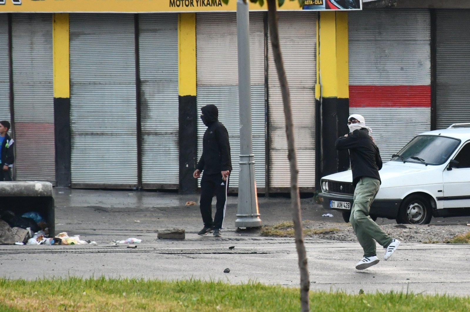 Rioters throw stones at police during a Peoples’ Equality and Democracy Party (DEM Party) gathering, Batman, eastern Türkiye, Nov. 4, 2024. (AA Photo)