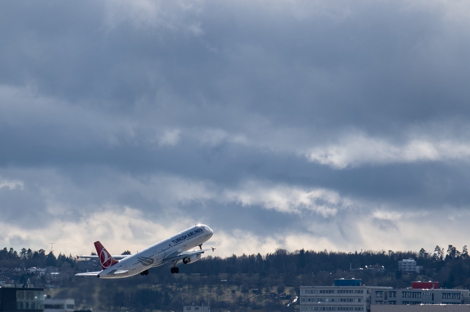 An Airbus A321-200 of Turkish Airlines takes off from Stuttgart Airport, Stuttgart, Germany, March 7, 2019. (Reuters Photo)