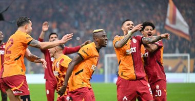 Galatasaray players celebrate after a goal during the Süper Lig match against Beşiktaş at the RAMS Park, Istanbul, Türkiye, Oct. 28, 2024. (AA Photo)