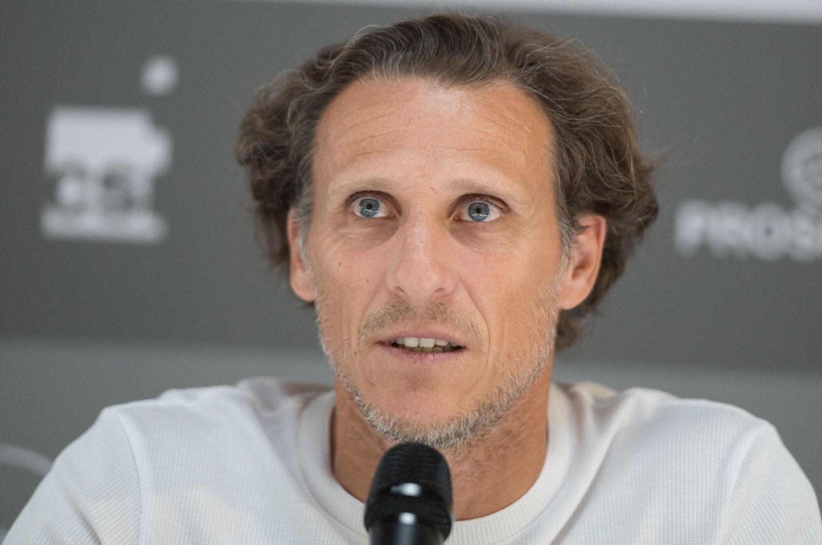 Former footballer and professional tennis player Diego Forlan speaks during a press conference of the Uruguay Open ATP Challenger Tour at the Carrasco Lawn Tennis Club, Montevideo, Uruguay, Nov. 5, 2024. (AFP Photo)