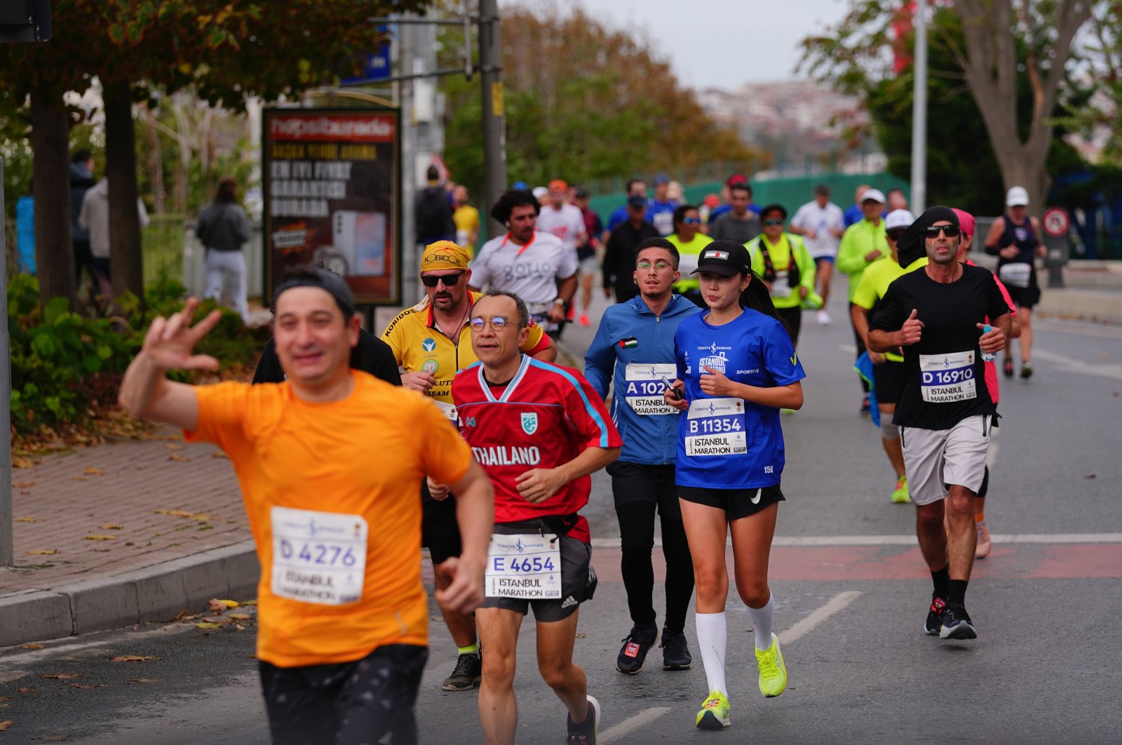 Runners in action during the 46th Istanbul Marathon, Istanbul, Türkiye, Nov. 3, 2024. (AA Photo)