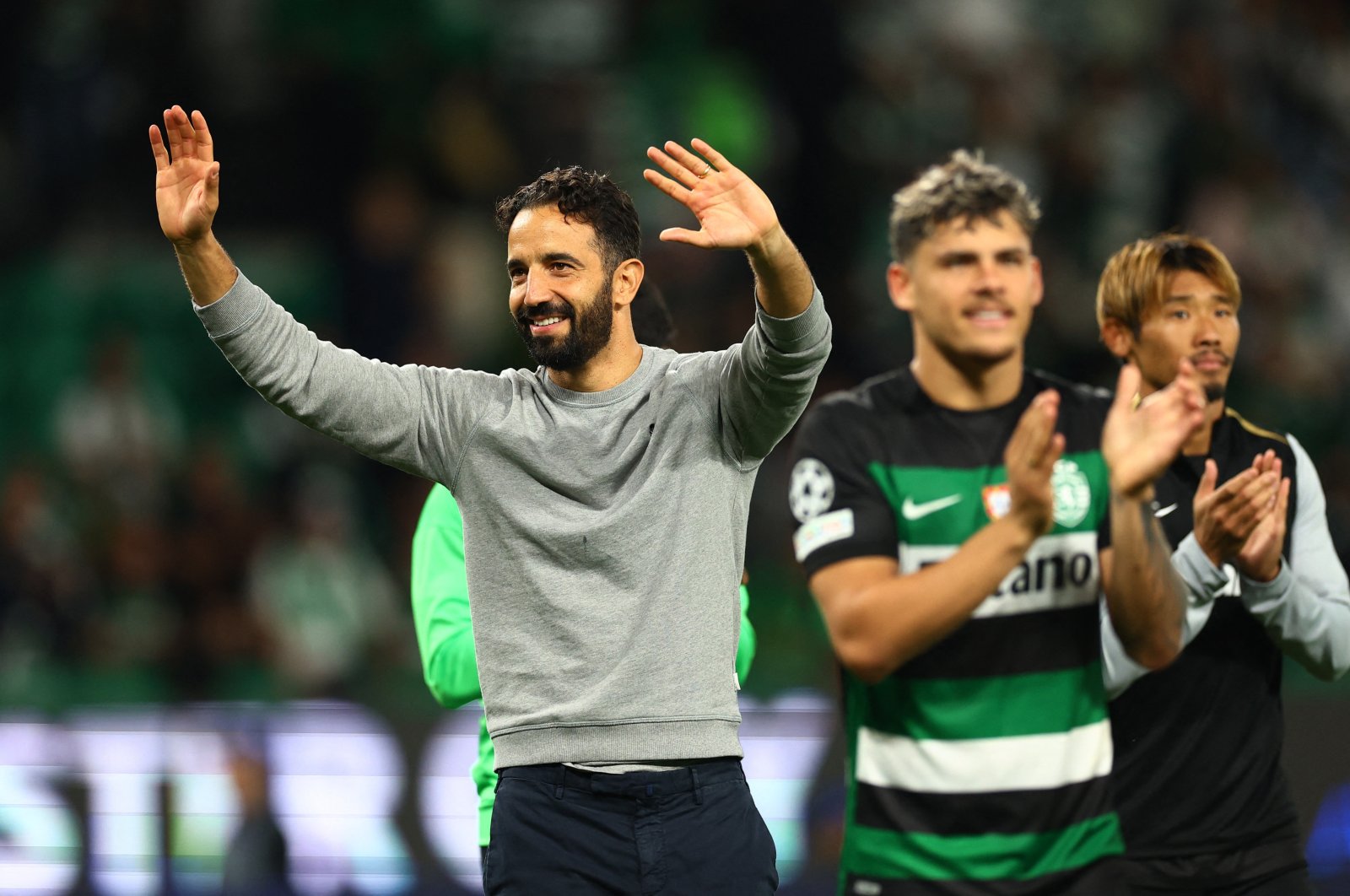 Sporting coach Ruben Amorim (L) celebrates after the Champions League match against Manchester City at the Estadio Jose Alvalade, Lisbon, Portugal, Nov. 5, 2024. (Reuters Photo)