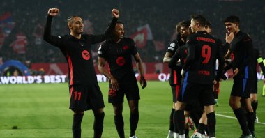 Barcelona's Raphinha (L) celebrates scoring his team's fourth goal during the Champions League match against Crvena Zvezda at the Rajko Mitic Stadium, Belgrade, Serbia, Nov. 6, 2024. (Reuters Photo)
