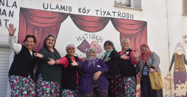 Women rehearsing for a theater performance, Izmir, Türkiye, Nov. 7, 2024. (DHA Photo)