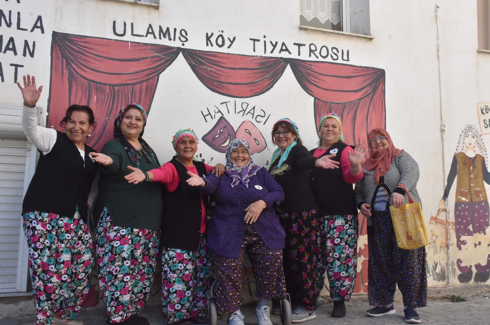 Women rehearsing for a theater performance, Izmir, Türkiye, Nov. 7, 2024. (DHA Photo)