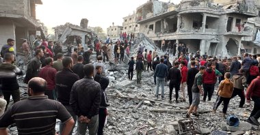Palestinians gather at the site of an Israeli strike on a house, in Jabalia in the northern Gaza Strip, Lebanon, Nov. 10, 2024. (Reuters Photo)