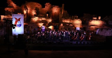 The Antalya State Symphony Orchestra performs the &quot;Türkiye-Netherlands 100-Year Friendship Concert&quot; as part of the festival in Antalya, southern Türkiye, Nov. 9, 2024. (AA Photo)