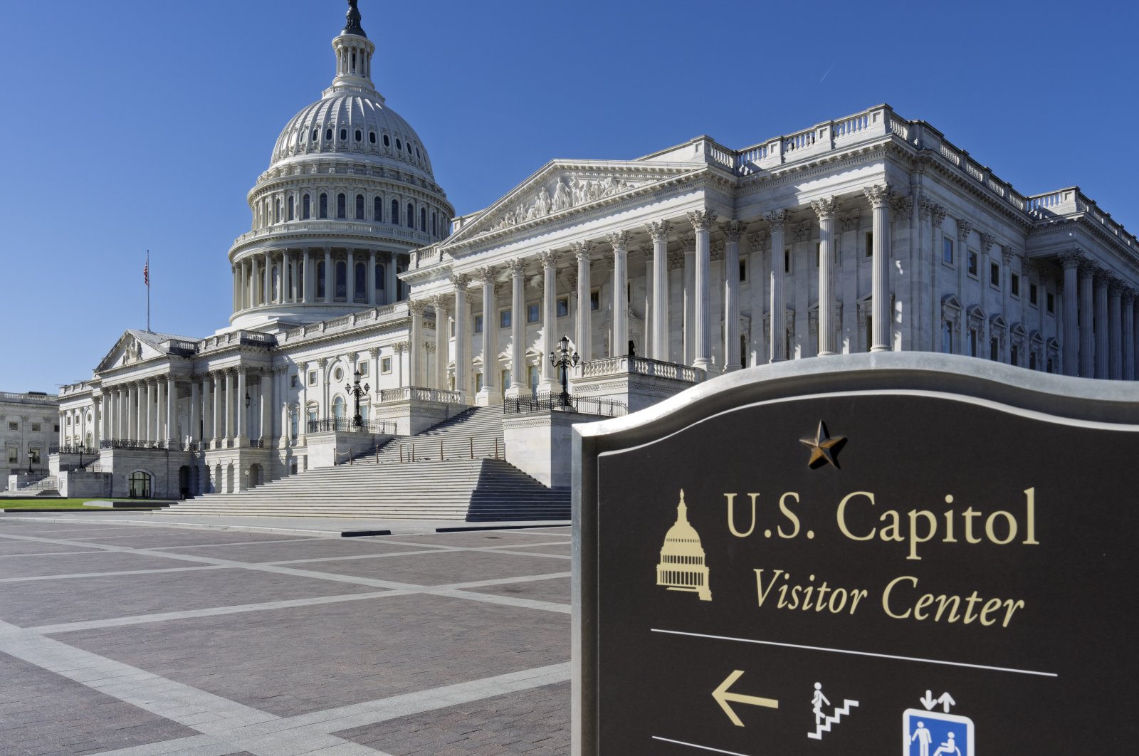 The Capitol Plaza is cleared as U.S. Capitol Police hold a security exercise, in Washington, Monday, Oct. 21, 2024. (AP Photo/J. Scott Applewhite)