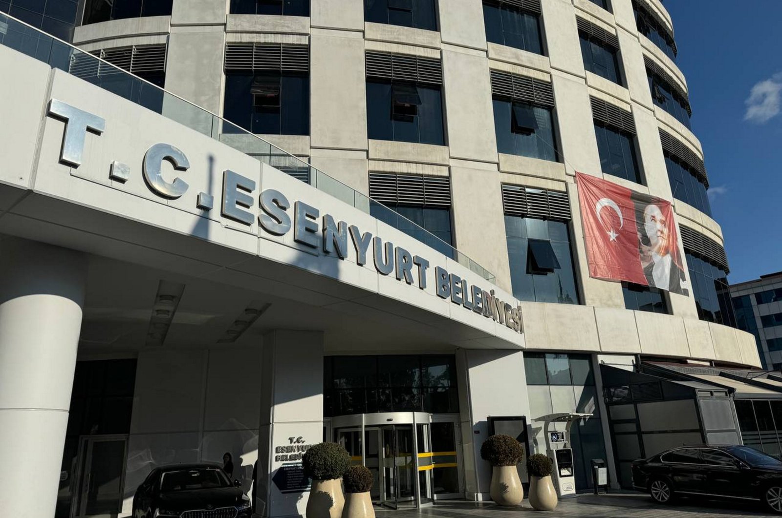 A view of the Esenyurt Municipality building following the arrest of district Mayor Ahmet Özer on terrorism charges, Istanbul, Türkiye, Oct. 30, 2024. (AA Photo)