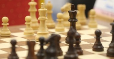 At just 15 years old, GM Ediz Gürel climbed to 95th place in the live world rankings. (AA Photo)