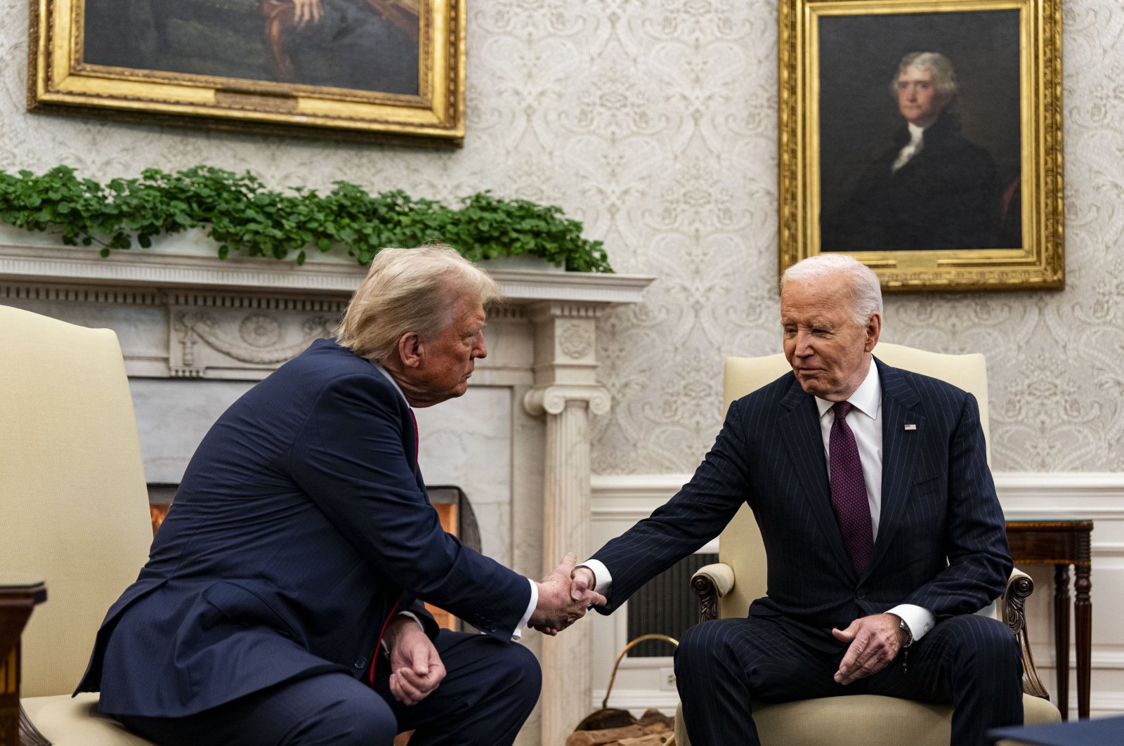 U.S. President Joe Biden (R) and President-elect Donald Trump during a meeting in the Oval Office of the White House in Washington, DC, U.S., Nov. 13, 2024. (EPA Photo)