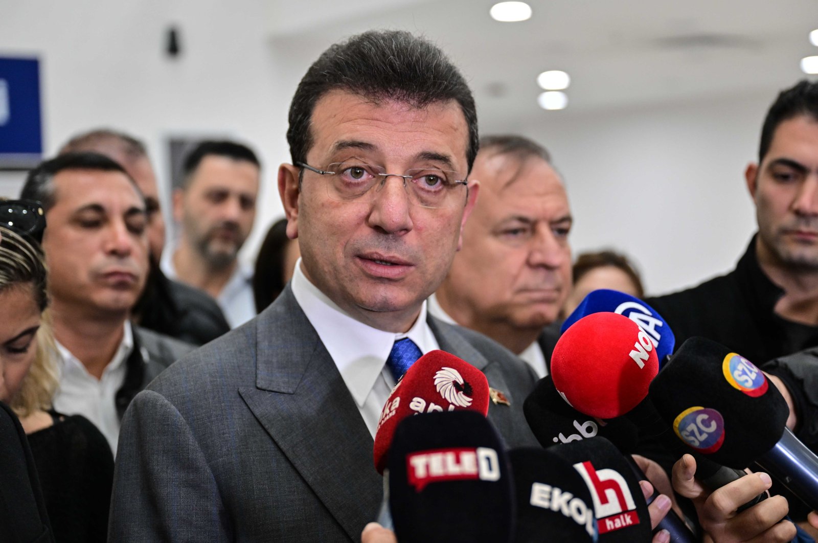 Istanbul Mayor Ekrem Imamoğlu talks to reporters during a public visit, Istanbul, Türkiye, Nov. 7, 2024. (AA Photo)