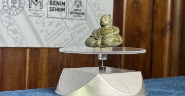 The&quot;Mother Goddess&quot; figurine is displayed in Konya, central Türkiye, Nov. 14, 2024. (AA Photo)