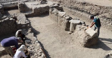 Archaeologists work on the ancient remains at the hippodrome of Antakya, Türkiye, Oct. 21, 2024. (AA Photo)