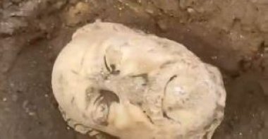 The head of a 4th-century A.D. statue has been discovered in the ancient city of Tripolis, Denizli, western Türkiye, Nov. 19, 2024. (DHA Photo)