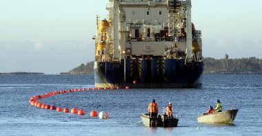 The C-Lion1 submarine telecommunications cable is being laid to the bottom of the Baltic Sea by cable ship Ile de Brehat on the shore of Helsinki, Finland, Oct. 12, 2015. (Reuters File Photo)