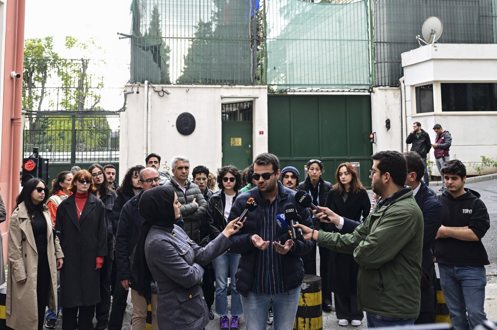 Turkish students and their families protest in front of the Italian consulate in Istanbul, Türkiye, Nov. 14, 2024. (AA Photo)