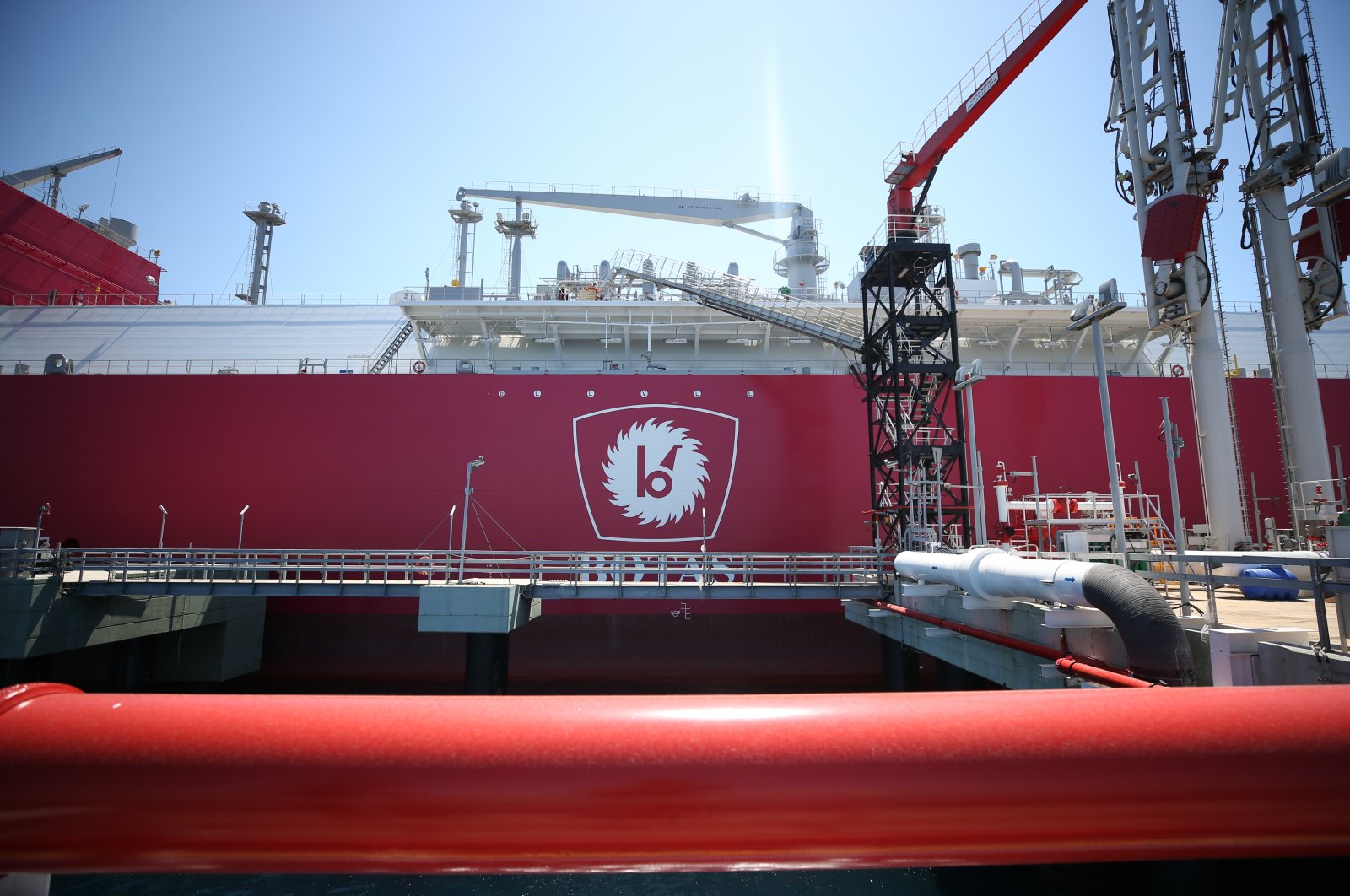 Türkiye&#039;s first Floating Storage and Regasification Unit (FSRU) Ertuğrul Gazi, operated by BOTAŞ, is seen at the port in Dörtyol, Hatay, Türkiye, April 22, 2021. (AA Photo)