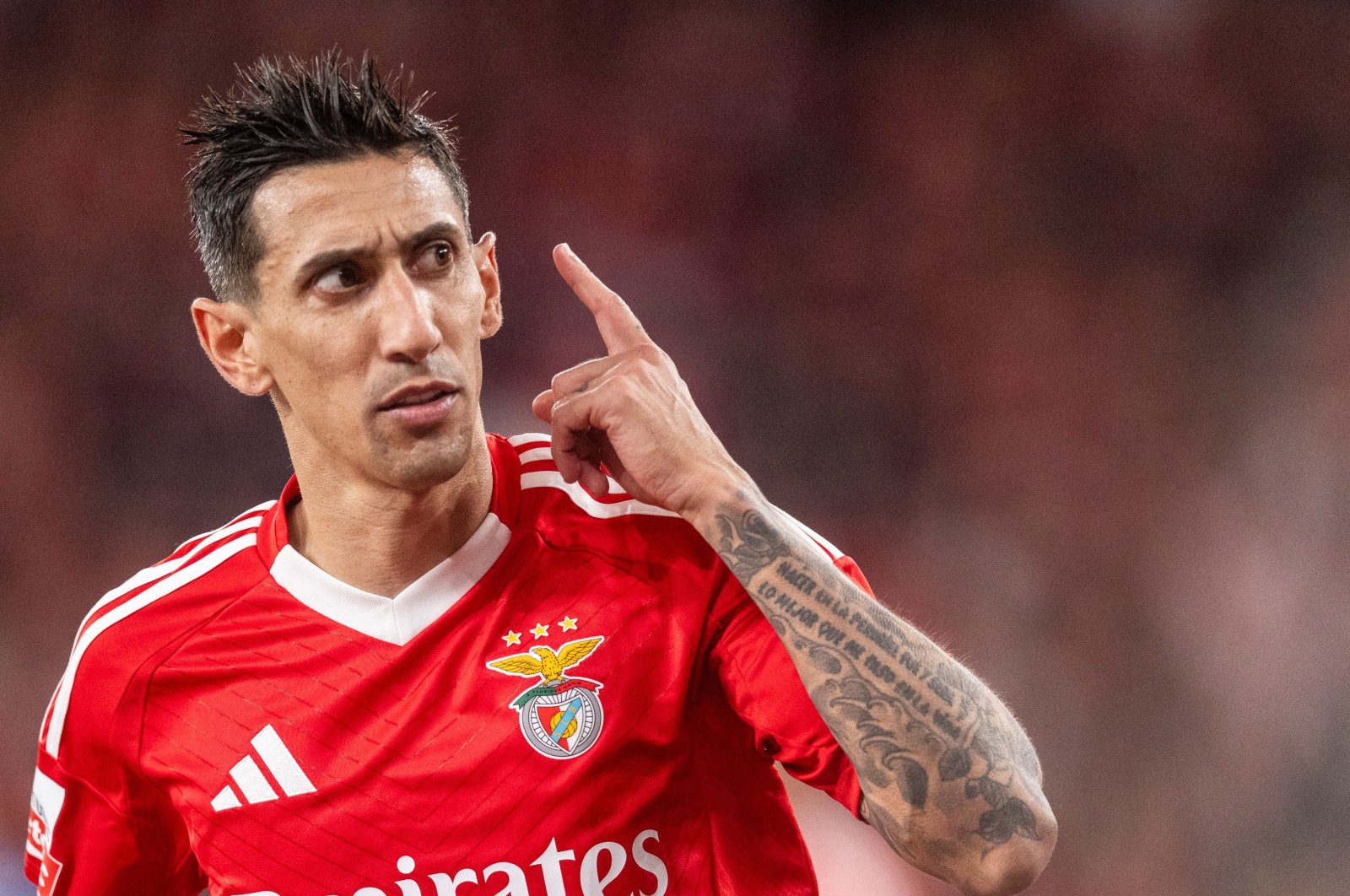 Benfica&#039;s Angel Di Maria celebrates after he scored their second goal during the Portuguese League football match against FC Porto at at the Luz stadium, Lisbon, Portugal, Nov. 10, 2024. (AFP Photo)