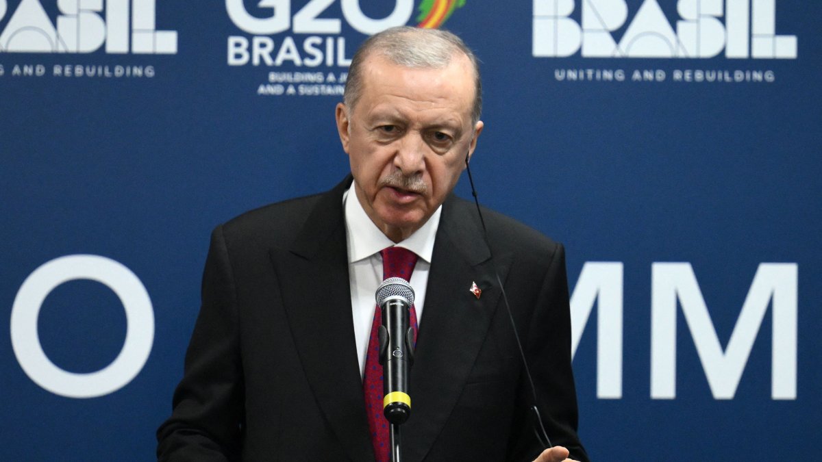 President Recep Tayyip Erdoğan gives a speech in a news conference during the G-20 leaders meeting, Rio de Janeiro, Brazil, Nov. 19, 2024. (AFP Photo)