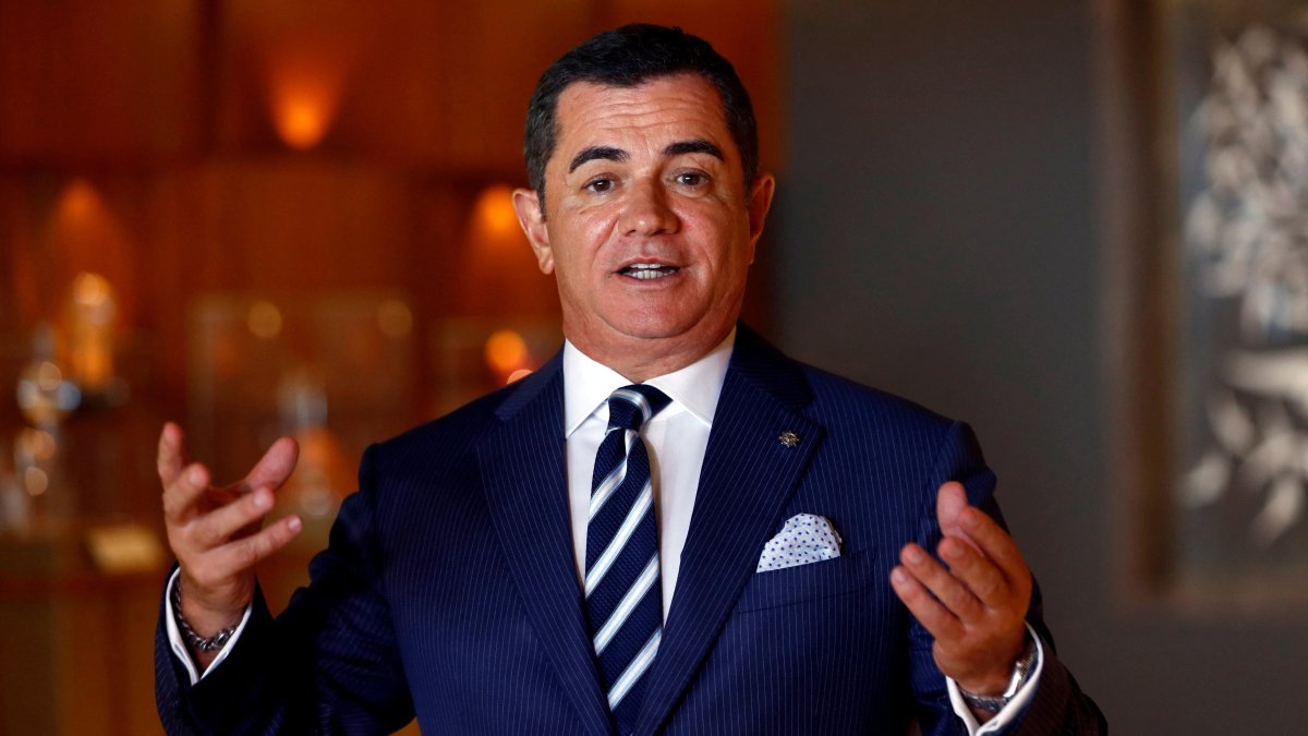 Denizbank Chief Executive Hakan Ateş talks to the media following a signing ceremony, Istanbul, Türkiye, July 31, 2019. (Reuters Photo)