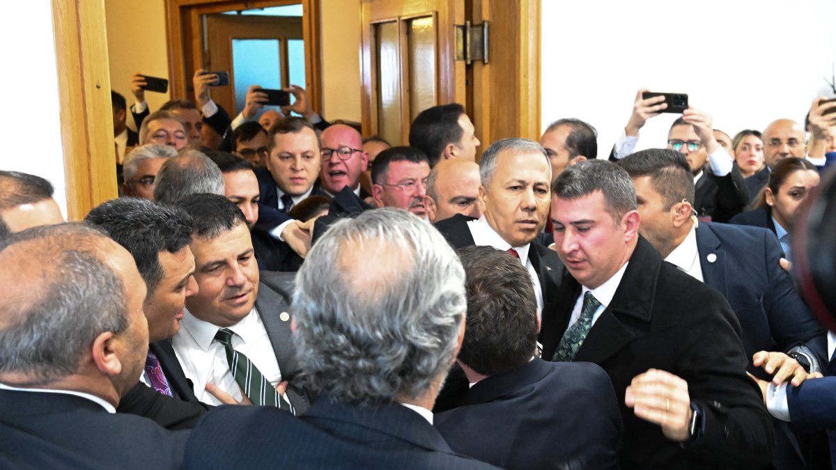 CHP lawmakers try to stop Interior Minister Ali Yerlikaya at Parliament, Ankara, Türkiye, Nov. 20, 2024. (AA Photo)