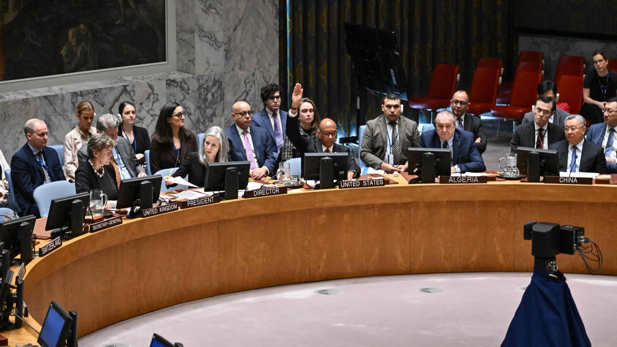 U.S. Alternate Ambassador to the United Nations Robert Wood raises his hand to veto a draft resolution calling for a cease-fire in Gaza, during a United Nations Security Council meeting to discuss the situation in the Middle East, Nov. 20, 2024. (AFP Photo)