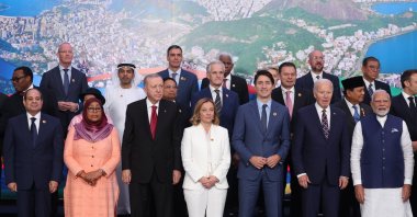 World leaders pose for photo shoot at G-20 summit, Rio de Janeiro, Brazil, Nov. 19. 2024. (İHA Photo)
