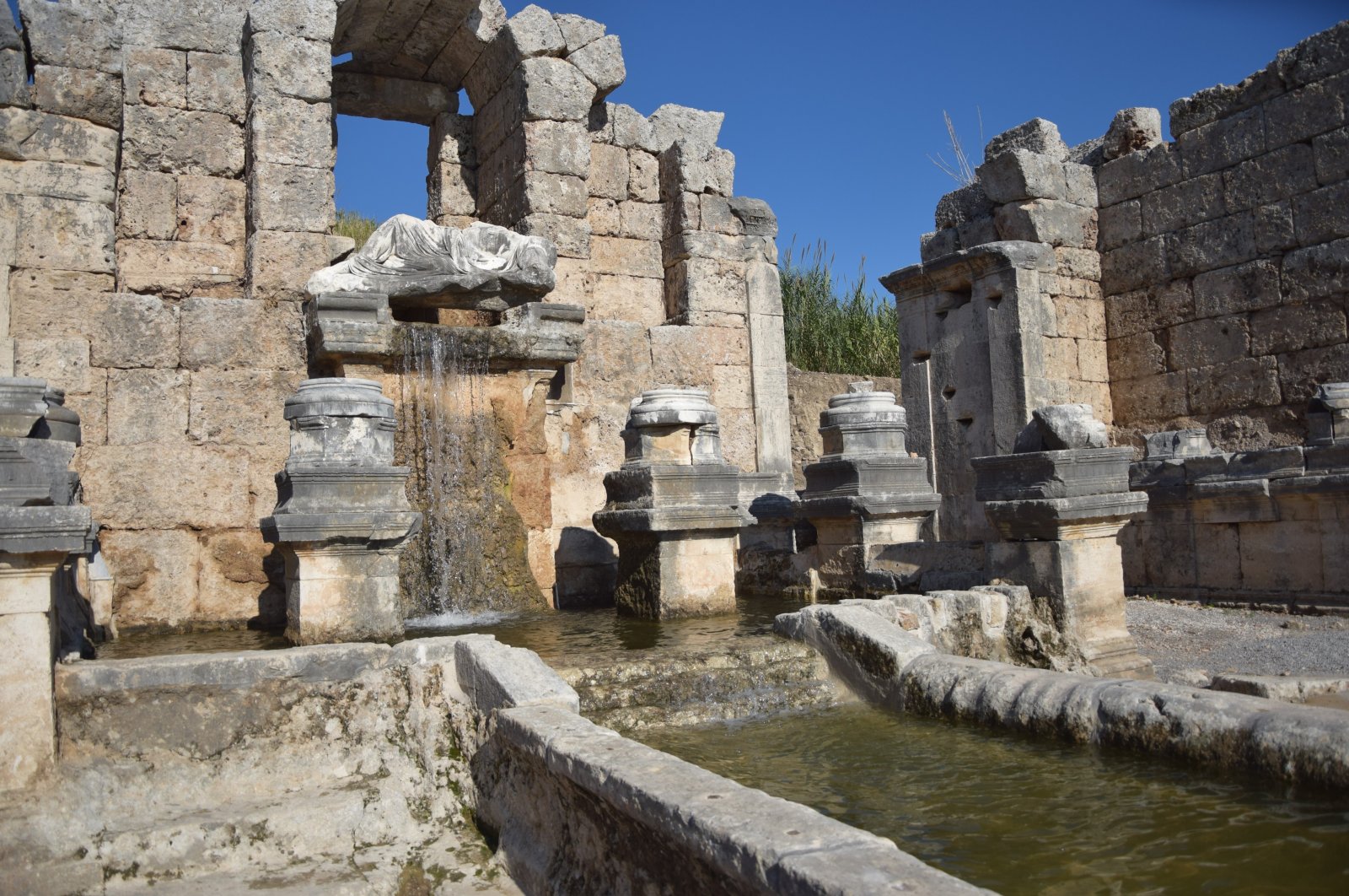 As part of Türkiye’s initiative to restore historical fountains, the 1,800-year-old Kestros Fountain has been successfully revived in Perge, Antalya, Türkiye, Nov. 19, 2024. (IHA Photo)