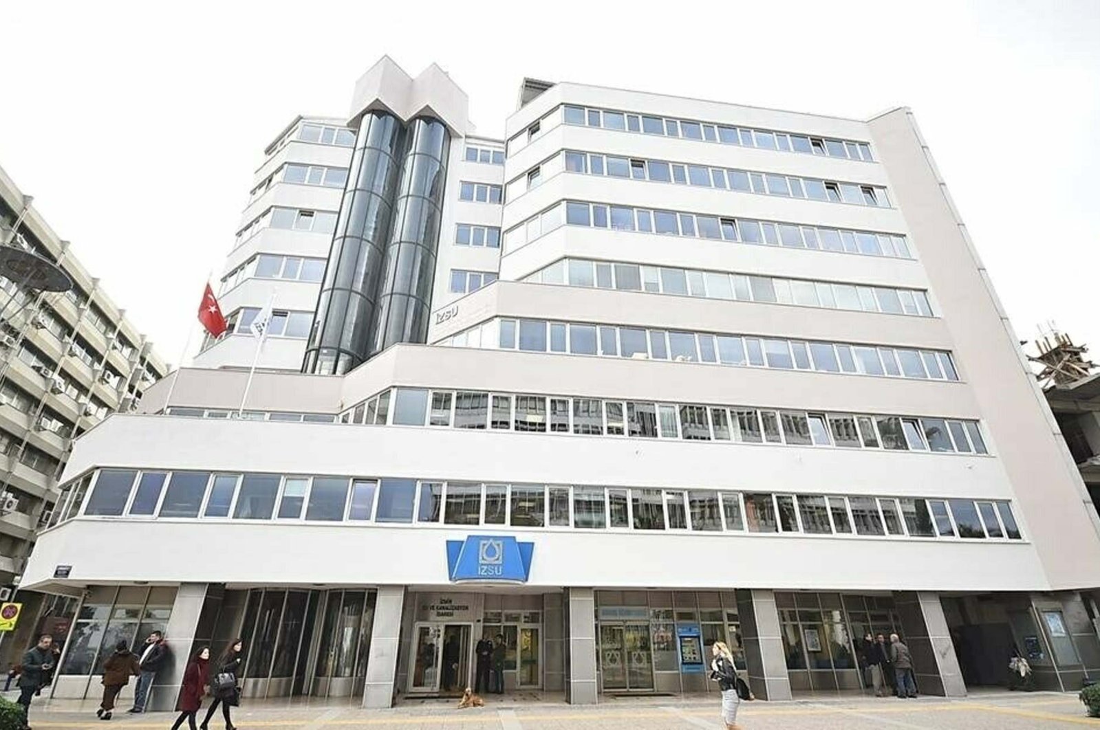 The headquarters of the Izmir Water and Sewerage Administration (IZSU), Izmir, Türkiye, Nov. 20, 2024. (DHA Photo)