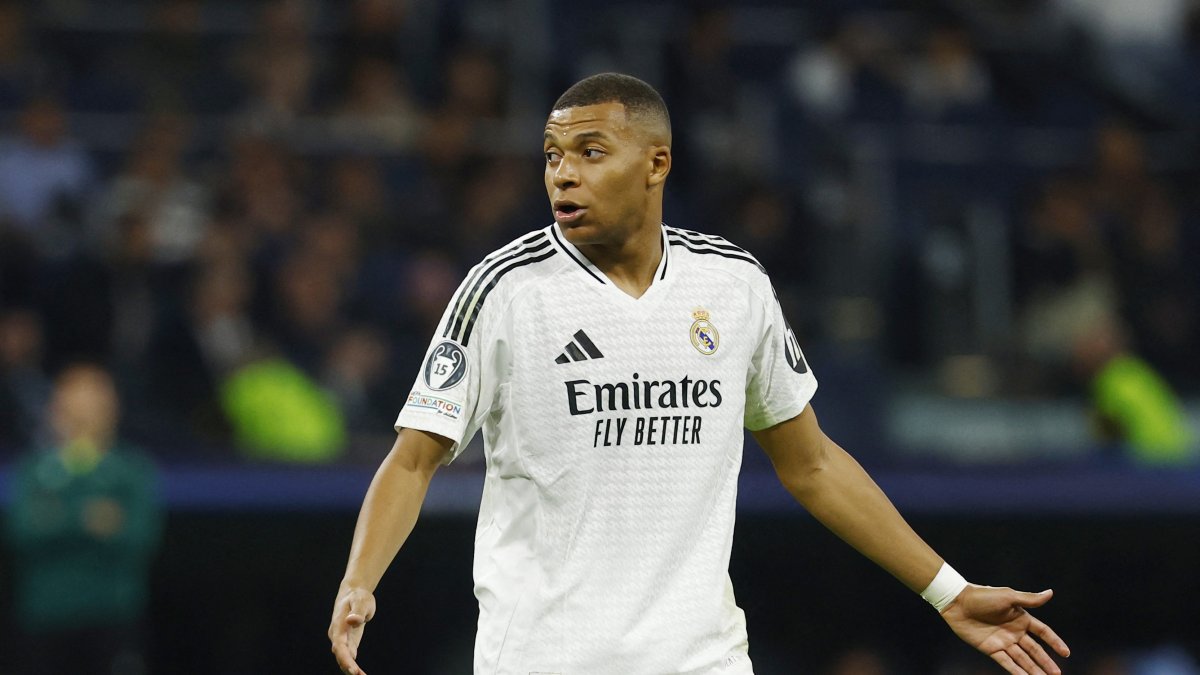 Real Madrid&#039;s Kylian Mbappe reacts during the Champions League match against AC Milan at the Santiago Bernabeu, Madrid, Spain, Nov. 5, 2024. (Reuters Photo)