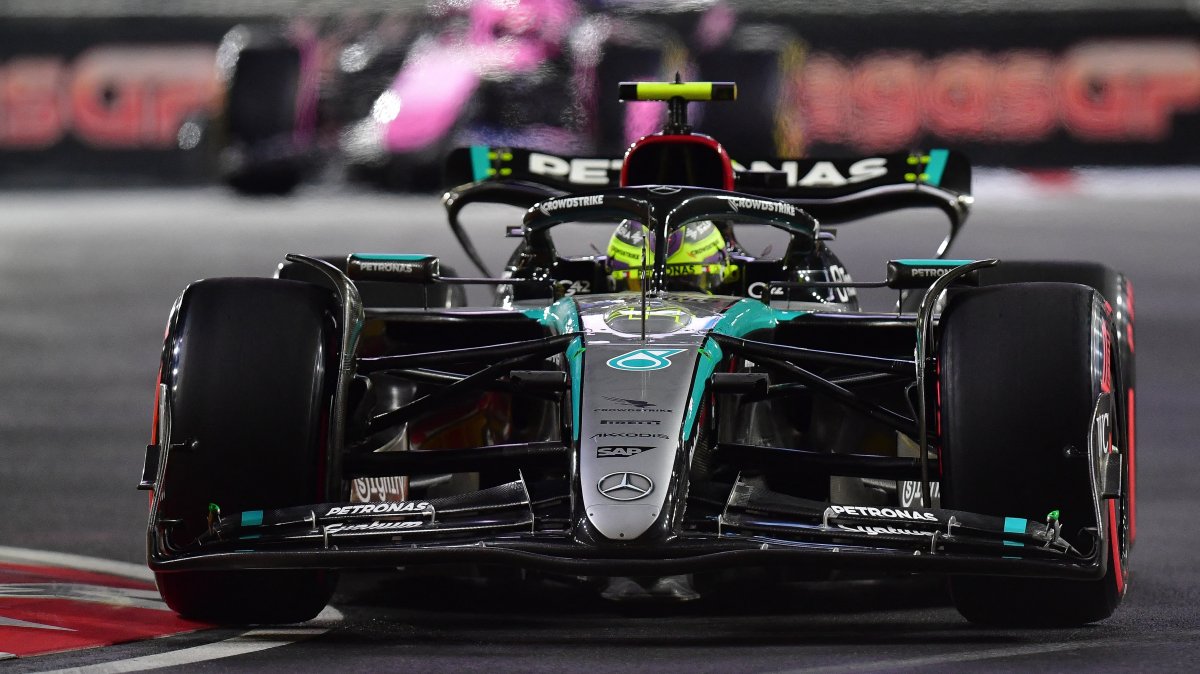 Mercedes AMG Petronas driver Lewis Hamilton during practice for the Las Vegas Grand Prix at Las Vegas Circuit, Las Vegas, Nevada, U.S., Nov. 21, 2024. (Reuters Photo)