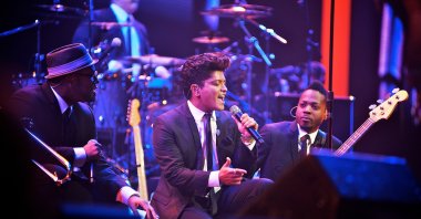 Bruno Mars performs at the inaugural iHeartRadio Music Festival at the MGM Grand Garden Arena, Las Vegas, Nevada, U.S., Sept. 23, 2011. (Shutterstock)
