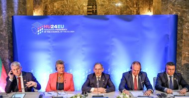 Romanian Deputy Prime Minister and Interior Minister Catalin Predoiu, European Commissioner for Home Affairs Ylva Johansson, Hungarian Interior Minister Sandor Pinter, Austrian Interior Minister Gerhard Karner and Bulgarian Interior Minister Atanas Ilkov hold a news conference following their meeting, in Budapest, Hungary, Nov. 22, 2024. (EPA Photo)