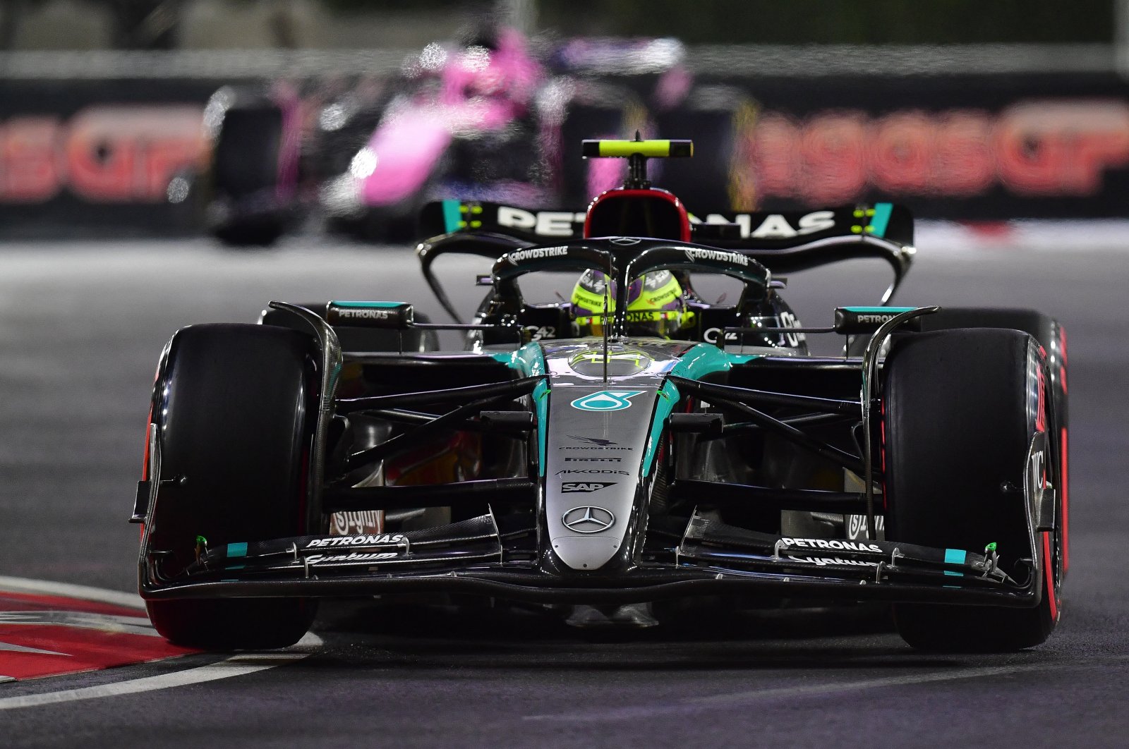 Mercedes AMG Petronas driver Lewis Hamilton during practice for the Las Vegas Grand Prix at Las Vegas Circuit, Las Vegas, Nevada, U.S., Nov. 21, 2024. (Reuters Photo)