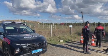 Police conduct a search after the discovery of multiple bodies linked to a tragic shooting spree in Istanbul, Türkiye, Nov. 25, 2024. (AA Photo)