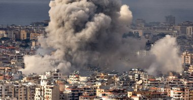 Smoke billows over Beirut's southern suburbs after an Israeli strike, as seen from Baabda, Lebanon, Nov. 25, 2024. (Reuters Photo)