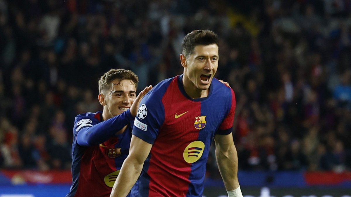 Barcelona&#039;s Robert Lewandowski celebrates scoring a Champions League goal against Brest at the Estadi Olimpic Lluis Companys, Barcelona, Spain, Nov. 26, 2024. (Reuters Photo)