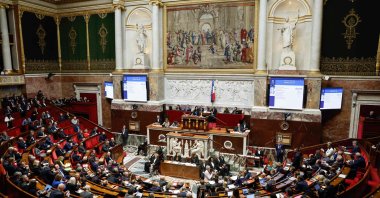 Members of parliament attend a session of questions to the government at the French lower house, ahead of the vote on the first part of the finance bill for 2025, Paris, France, Nov. 12, 2024. (AFP Photo)