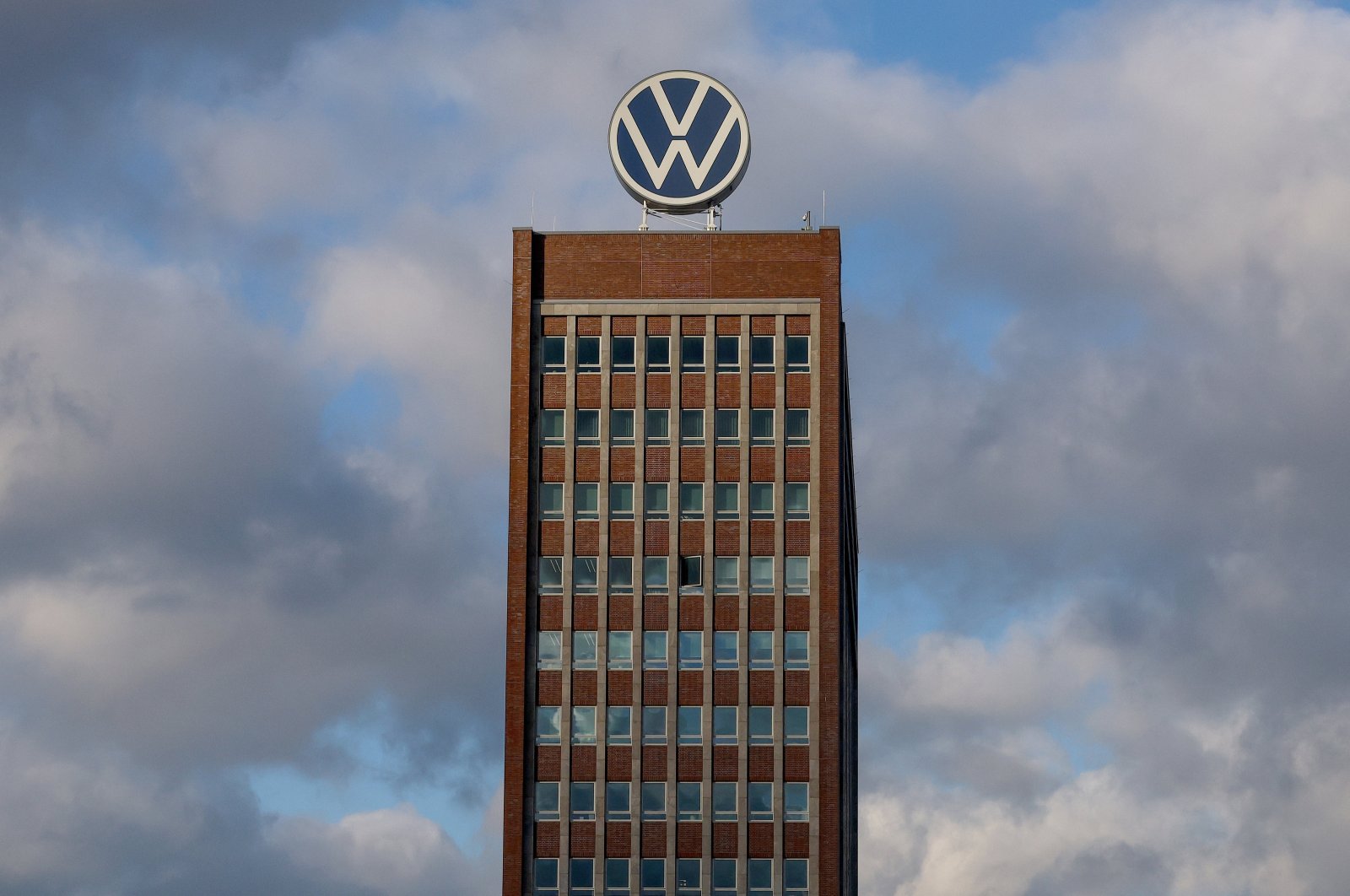 The logo of the German automotive company Volkswagen is displayed on the rooftop of the company&#039;s factory in Wolfsburg, Germany, Nov. 21, 2024. (EPA Photo)