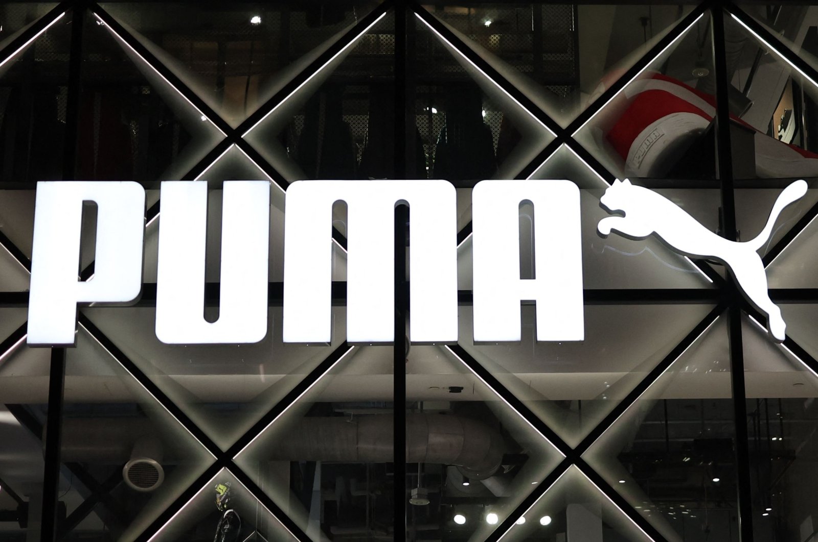 The logo of German sportswear and footwear brand Puma is seen in New York, Nov. 19, 2024. (AFP Photo)