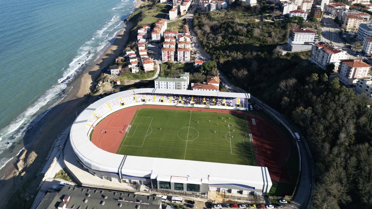 An aerial view of the new Sinop City Stadium during the Regional Amateur League clash between Sinopspor and Geredespor, Sinop, Türkiye, Nov. 27, 2024. (AA Photo)