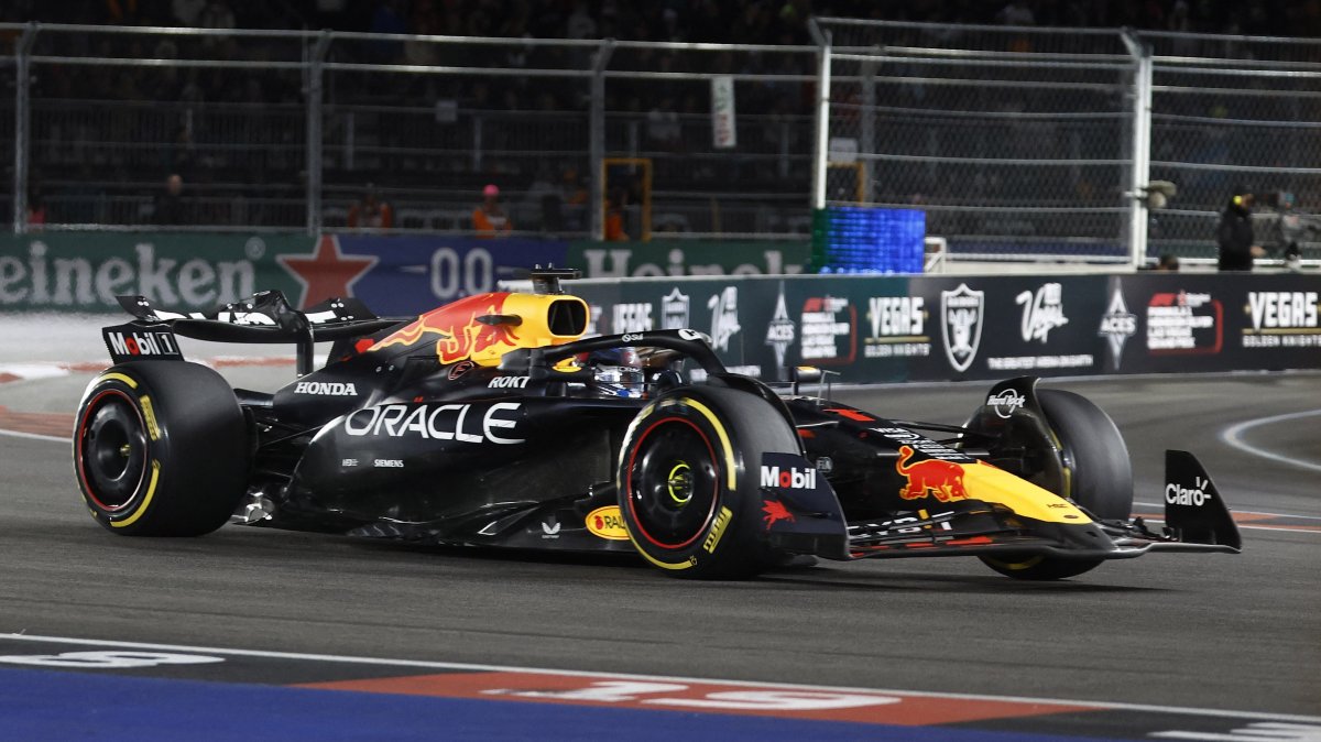 Red Bull&#039;s Max Verstappen in action during the Las Vegas Grand Prix race at the Las Vegas Strip Circuit, Las Vegas, Nevada, U.S., Nov. 23, 2024. (Reuters Photo)