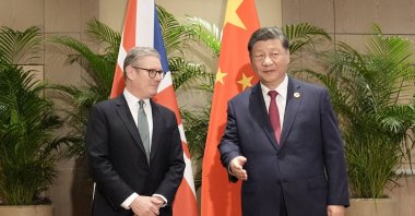 British Prime Minister Keir Starmer (L) attends a bilateral meeting with President Xi Jinping of China at the Sheraton Hotel, as he attends the G-20 summit in Rio de Janeiro, Brazil, Nov. 18, 2024. (Reuters Photo)