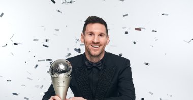 Lionel Messi poses for a portrait after winning the Best FIFA Men&#039;s Player 2022 award at The Best FIFA Football Awards 2022, Paris, France, Feb. 27, 2023. (Getty Images Photo)