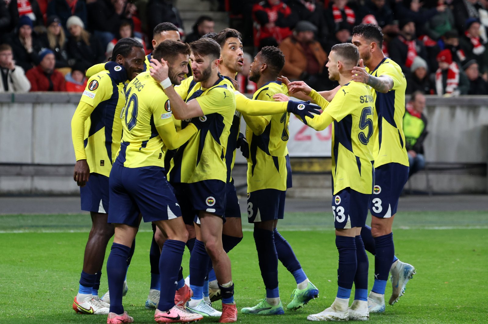 Fenerbahçe players celebrate after Youssef En-Nesyri&#039;s Europa League goal against Slavia Prague at the Fortuna Arena, Prague, Czechia, Nov. 28, 2024. (DHA Photo)