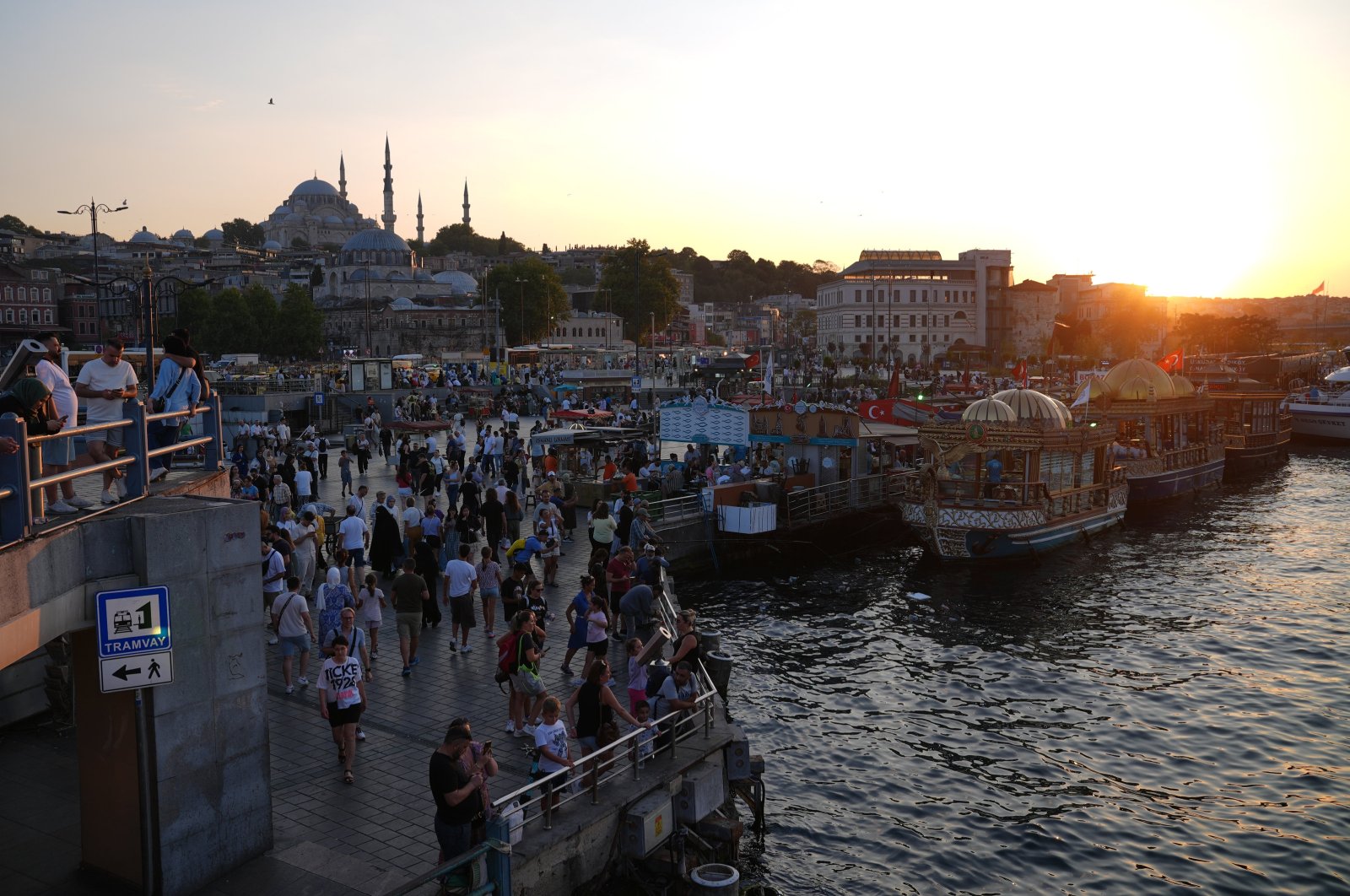 People are seen in the famous Eminönü neighborhood, Istanbul, Türkiye, June 8, 2024. (AA Photo)