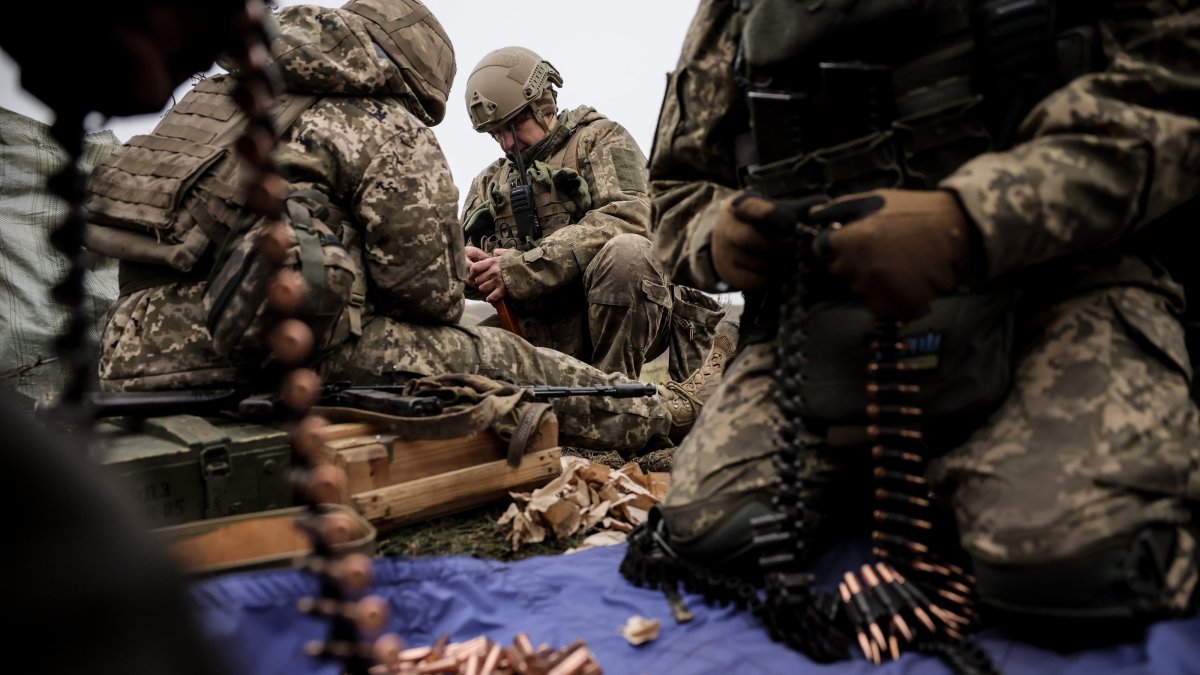 Servicemen handling ammunition during a drill at an undisclosed location in the Donetsk region, eastern Ukraine, Nov. 29, 2024. (Ukraine Armed Forces Press Service handout via EPA photo)